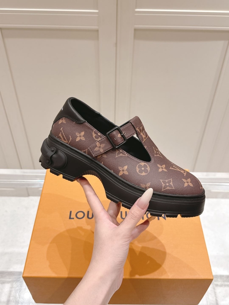 l0vis Vvtt0n loafers